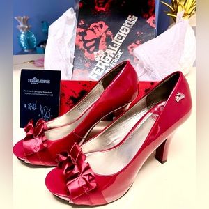Fergie Red hot Platform Heels Sz 7.5M